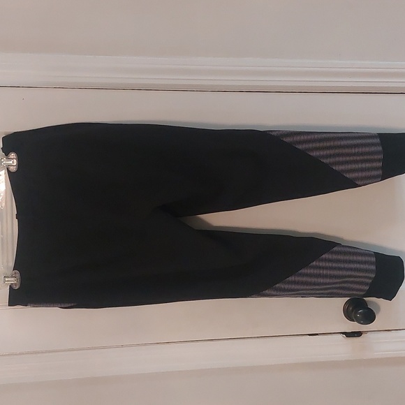 Peter pilotto limited target collection set. Pants size 6 and top is a small. - Picture 3 of 7